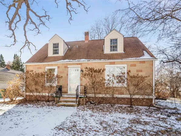 86 W 11th St, Fond Du Lac, WI 54935