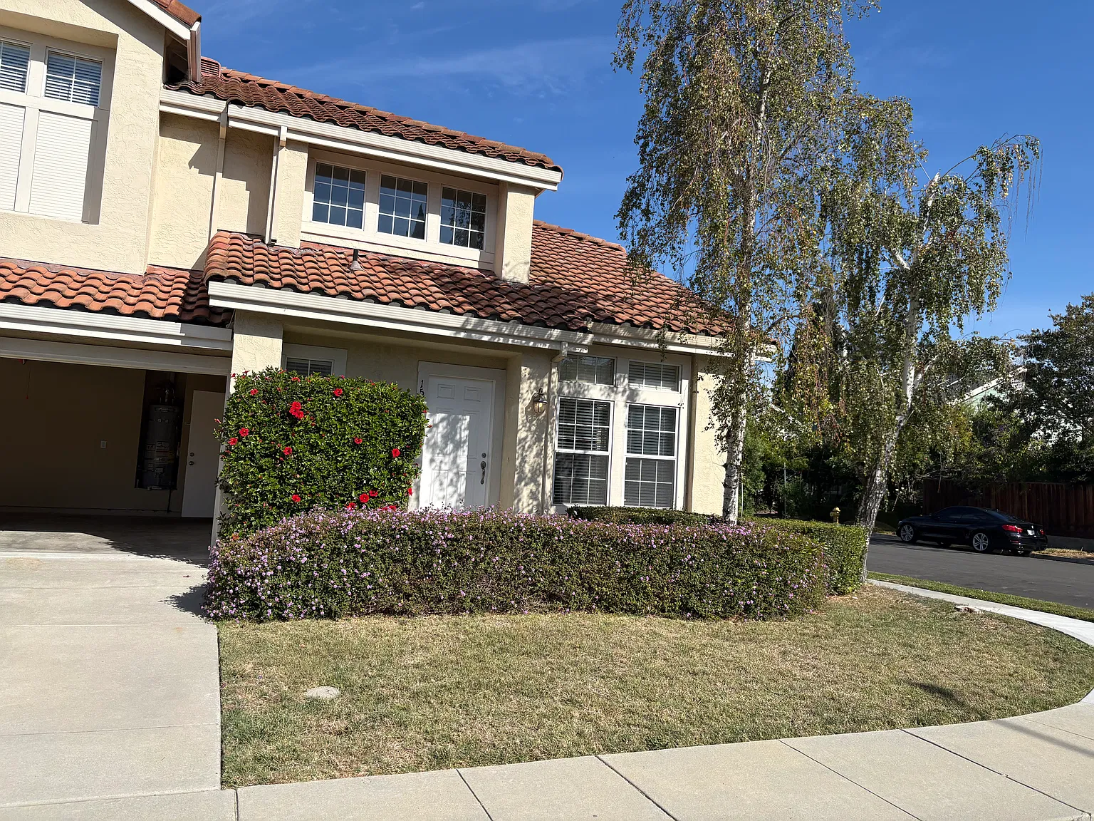 3 bed, 2.5 bath, 1630 sqft, $4,700 — Photo 1