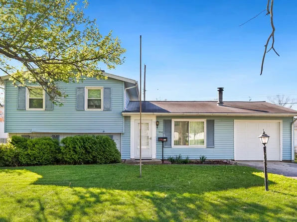 906 Buckingham Dr, Fort Wayne, IN 46825