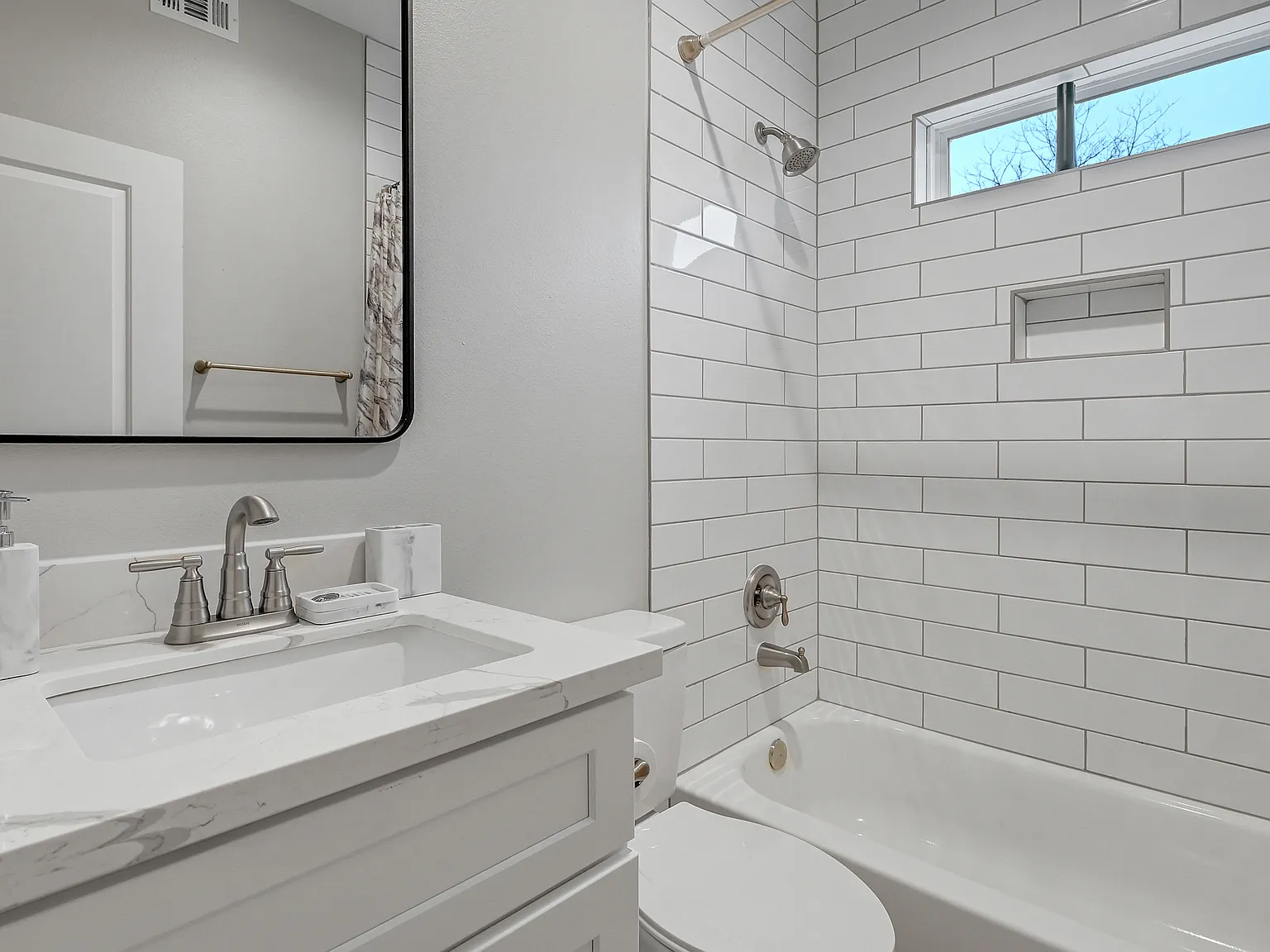 6 bed, $12,000 — Photo 4