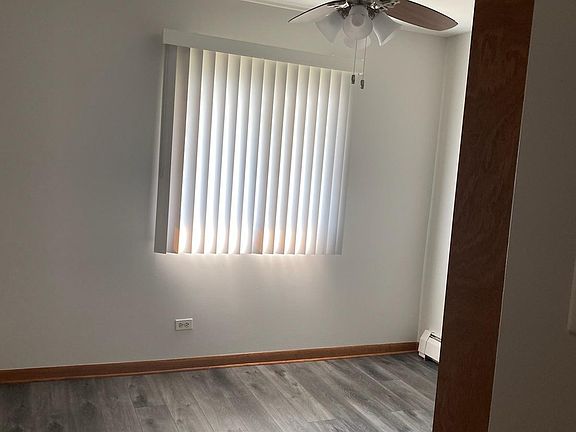 4th image of 2470 Terrace Ave #3