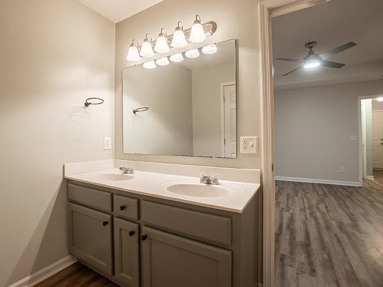 2715 Amidala Ln — Photo 23