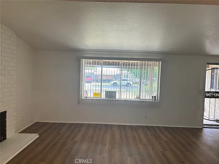 1276 Evergreen St — Photo 6
