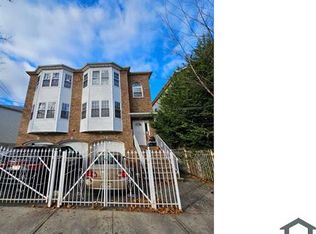 18 Gareis St, Newark, NJ 07103