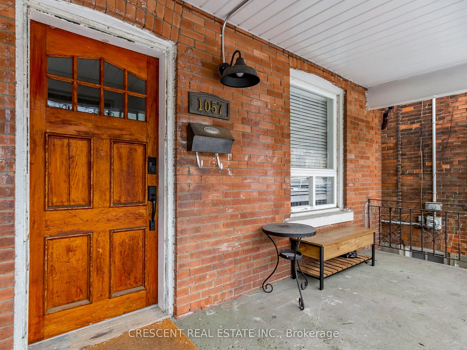 1 bed, $2,300 — Photo 2