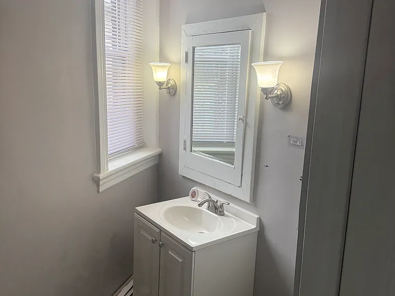 154 Hudson St #3 — Photo 14