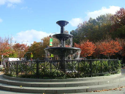 Rented by (Legacy) Metropolitan Property Grp. | media 10