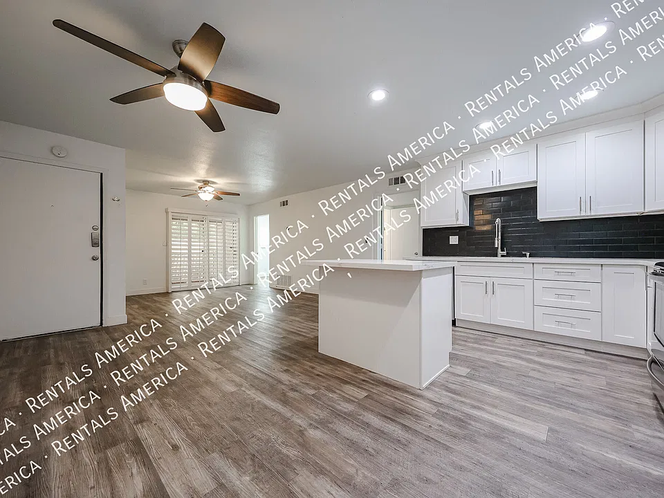 5525 E Thomas Rd #B7