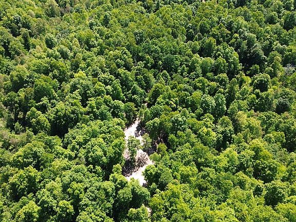 3rd image of 322A Clay Camp Rd