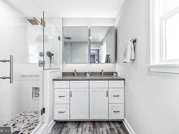 5th image of 16932 Flickerwood Rd