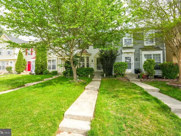 2665 McGuffeys Ct, Woodbridge, VA 22191