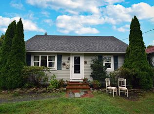 33 Wyola Rd, Hull, MA 02045
