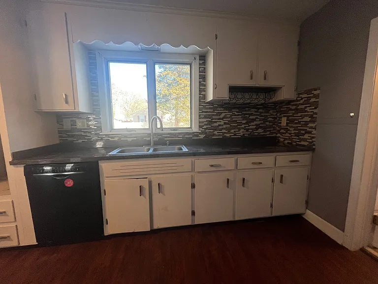 6 Seaview Ave — Photo 7