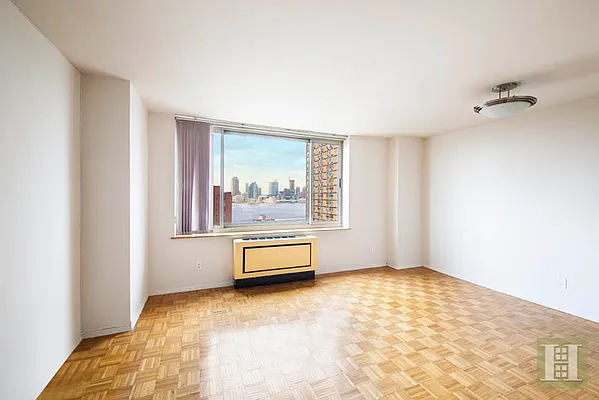 Rented by Halstead Real Estate | media 8