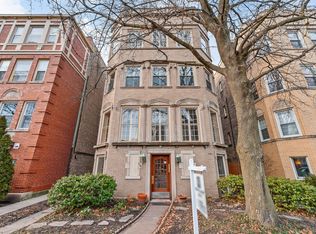 136 Custer Ave APT 1, Evanston, IL 60202