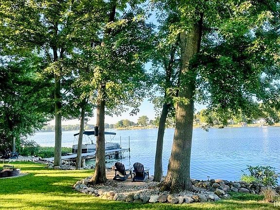 2nd image of 2644 E Skinner Lake Dr N