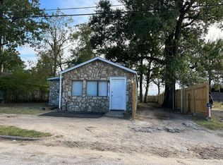 8826 Crestview Dr, Houston, TX 77078