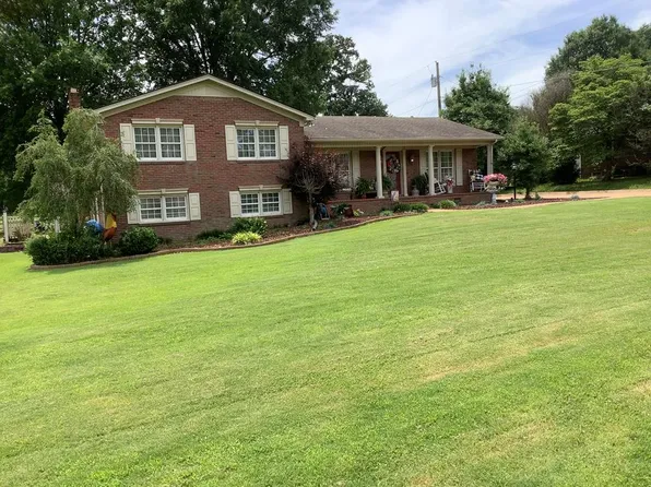 415 S Cedar St, Gleason, TN 38229