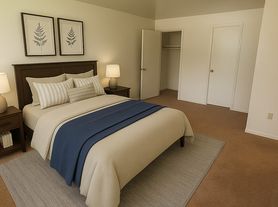 Arbor Village, 1 beds  1.0 baths (783 sqft)