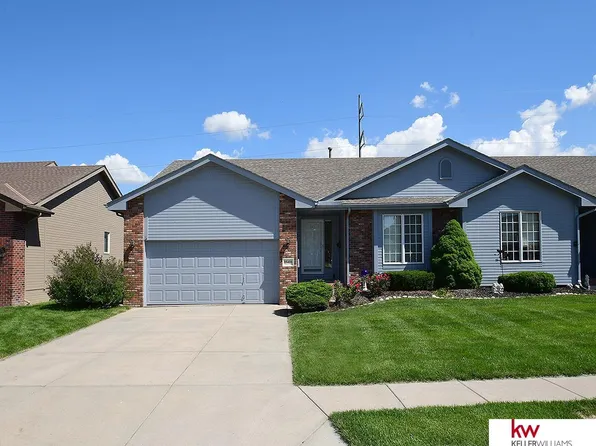 15418 Parker St, Omaha, NE 68154