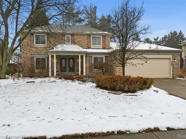 9801 Tennyson Dr, Plymouth, MI 48170