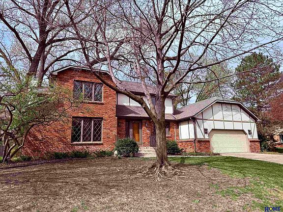 3rd image of 1205 Evergreen Dr