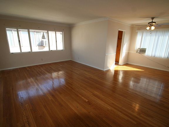 2nd image of 1132 Glenville Dr APT 7