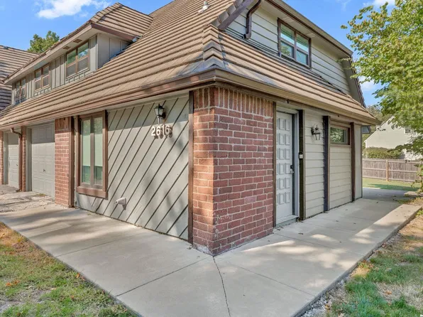 2616 W 24th Ter, Lawrence, KS 66047