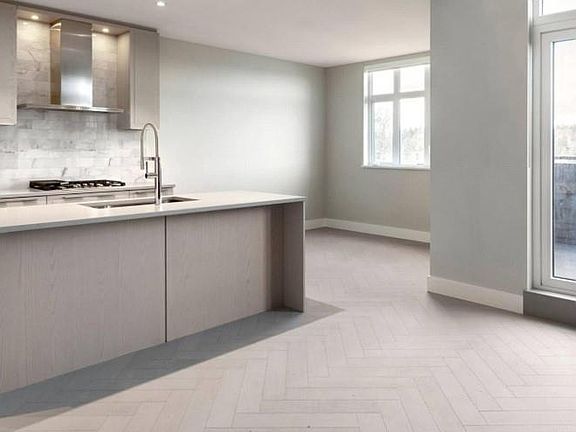 4th image of 425 Lampson St #404