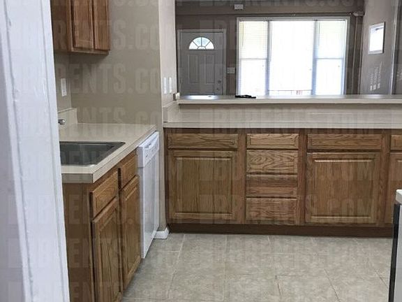4th image of 1312 Greenwood Ave