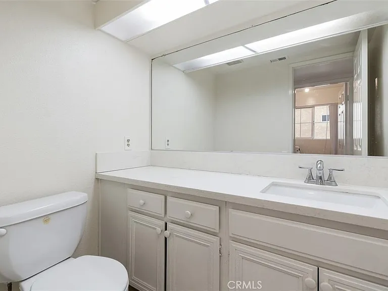 16 Duane — Photo 22