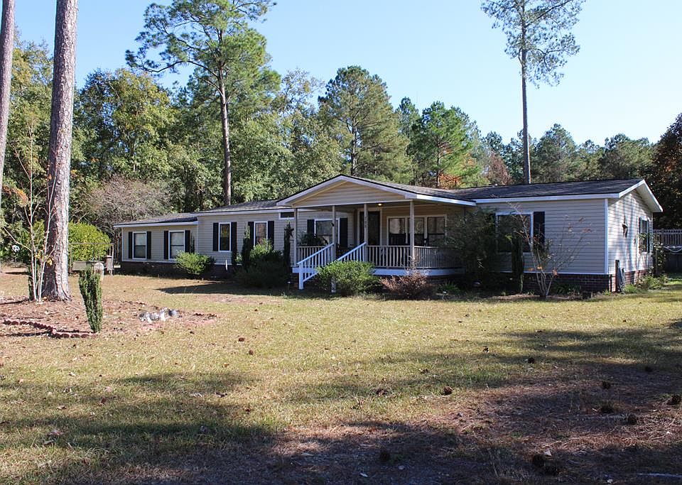 1st image of 670 E Cypress St