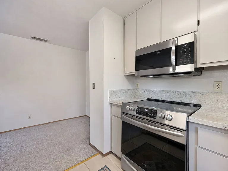 121 Luna Grande Cir #108 — Photo 5