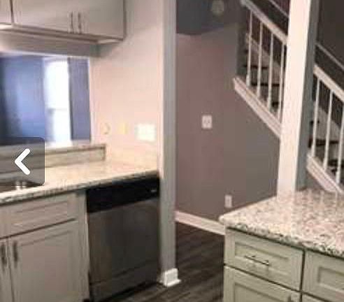 4th image of 6636 Wellington Sq
