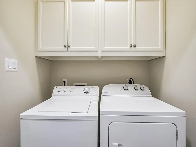 5305 Avenue J — Photo 19