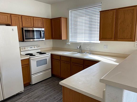 4th image of 4218 S 62nd Ln