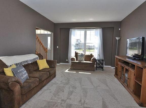 3rd image of 5335 Morningview Dr