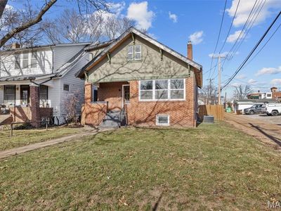 6717 Bradley Ave, Saint Louis, MO, 63139