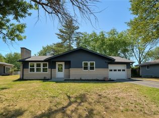 29 Miller Ave, Charleston, IL 61920