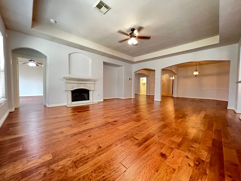 3518 Ellies Ln — Photo 7