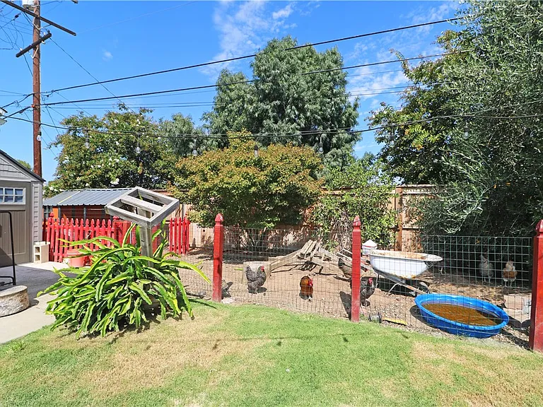 412 Catalpa Ave — Photo 23