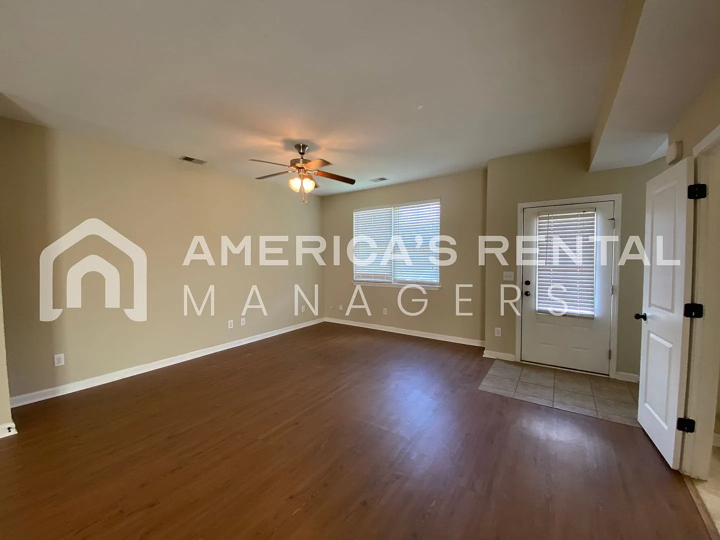 Move In Special - Townhome Available In Calera!! Available To View Now - Sign A 13 Month Lease By... — Photo 3