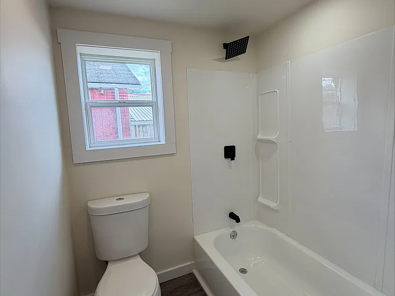 14567 Main St — Photo 5