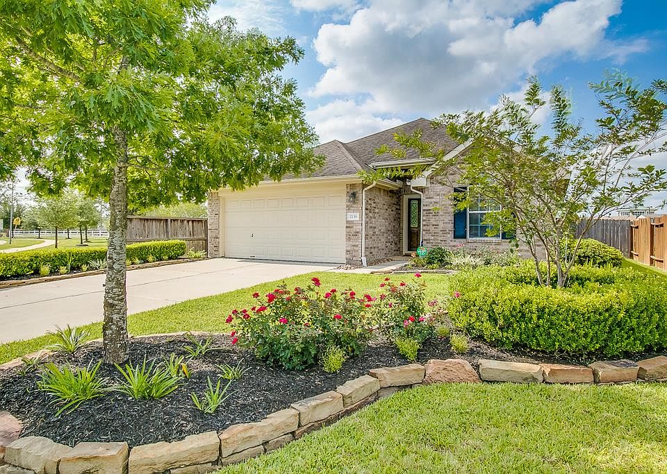 1st image of 2138 Hawthorne Brook Ln