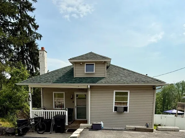 346 Jefferson St, Simpson, PA 18407