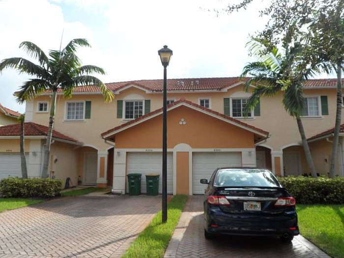 1st image of 6530 Catalina Ln