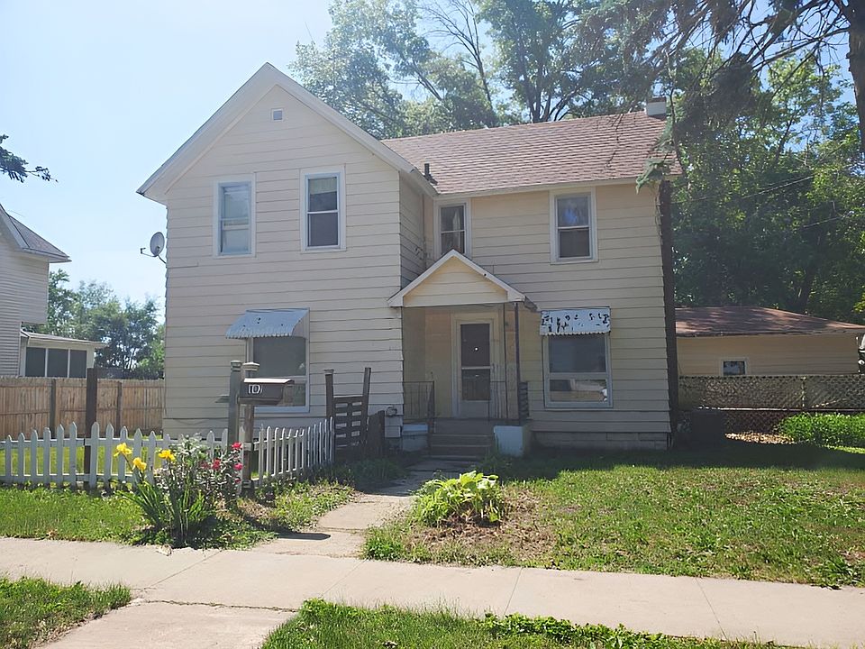 1st image of 802 Locust St