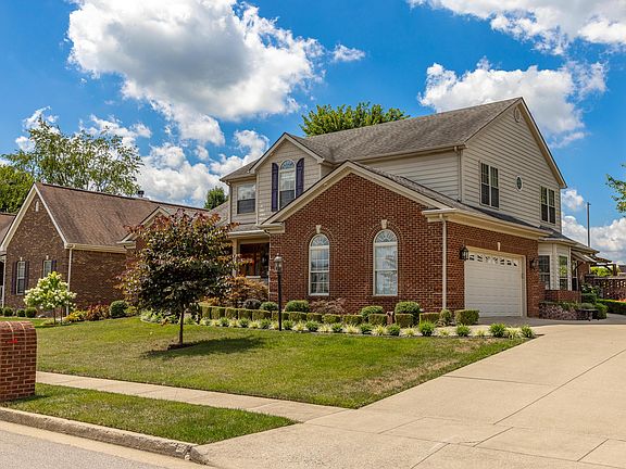 3rd image of 995 E Binderton Pl