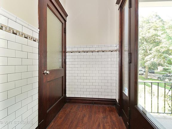 2nd image of 2510 N Saint Louis Ave #1