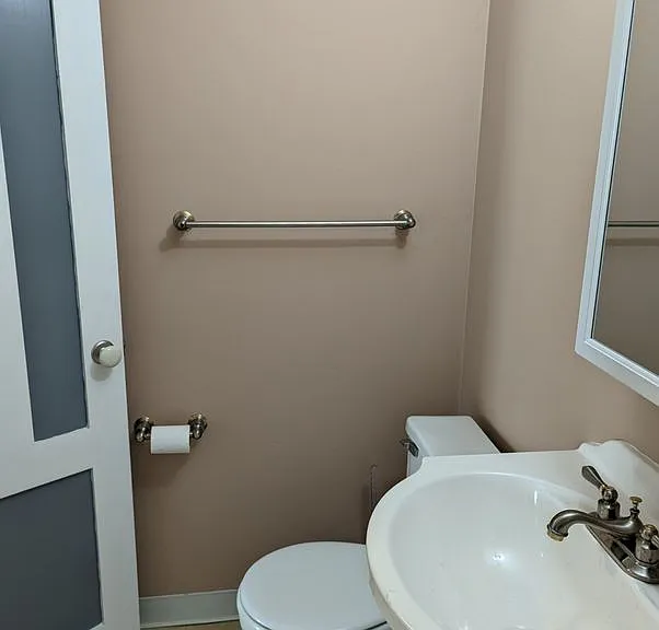 5486 Broadway St — Photo 11